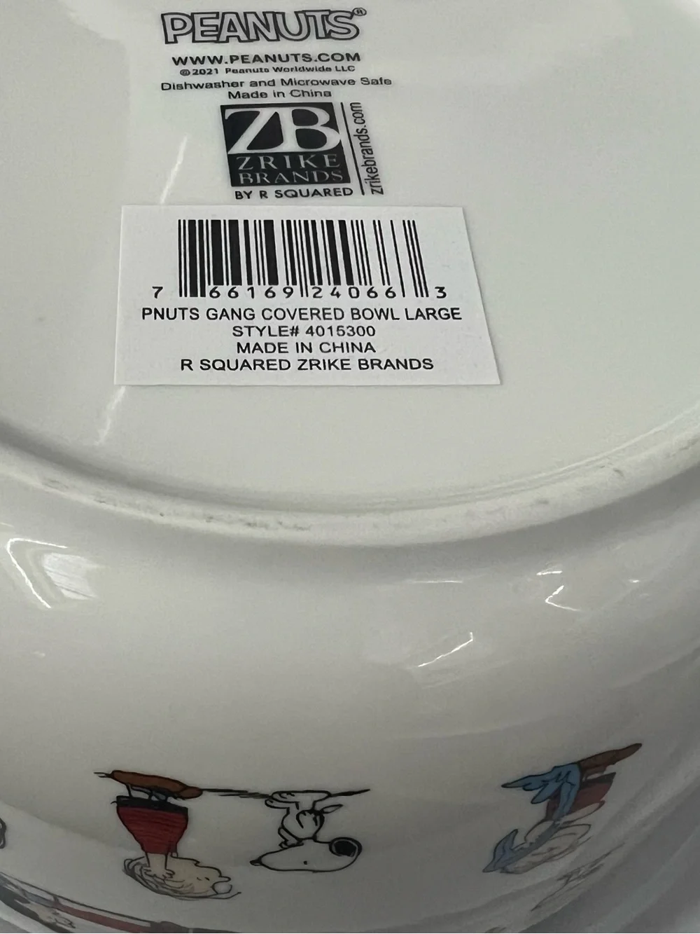 Snoopy & Peanuts Gang Large Nesting Bowl with Pressure Release Lid